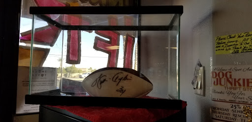 Thrift Store «Dog Junkies Thrift Store», reviews and photos, 4611 N Rancho Dr, Las Vegas, NV 89130, USA