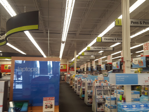 Office Supply Store «Staples», reviews and photos, 135 Crooked Run Plaza #20, Front Royal, VA 22630, USA