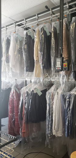 Laundromat «Laundry City», reviews and photos, 1003 48th Ave, Long Island City, NY 11101, USA