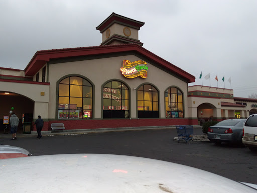 Grocery Store «Fiesta Foods», reviews and photos, 1875 N 1st St, Hermiston, OR 97838, USA