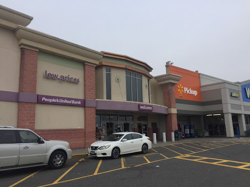 Stop & Shop, 2525 Hempstead Turnpike, East Meadow, NY 11554, USA, 