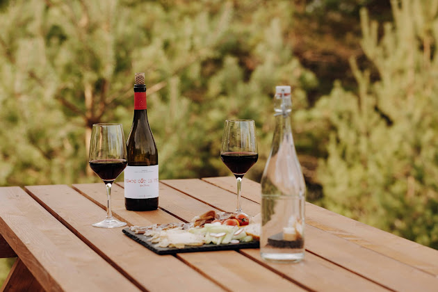 Plats et boissons hôtels Parcel Tiny House I Mas del Périé 46090 Trespoux-Rassiels