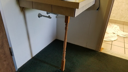 Hotel «Howard Johnson Closest to the Falls and Casino», reviews and photos, 454 Main St, Niagara Falls, NY 14301, USA