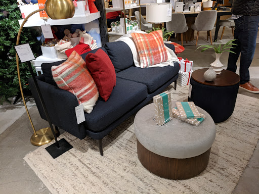 Furniture Store «west elm», reviews and photos, 400 W 47th St, Kansas City, MO 64112, USA