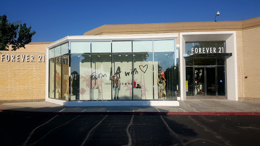 Clothing Store «Forever 21», reviews and photos, 2325 Stoneridge Mall Rd, Pleasanton, CA 94588, USA