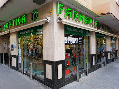Foto de FARMACIA OPTICA Maria Jose Paredes Ibanez