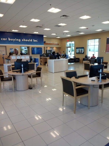 Used Car Dealer «CarMax», reviews and photos, 1213 Holiday Dr, Bloomington, IL 61704, USA