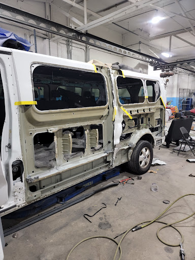 Auto Body Shop «R & A Auto Body Shop», reviews and photos, 6127 Reisterstown Rd, Baltimore, MD 21215, USA