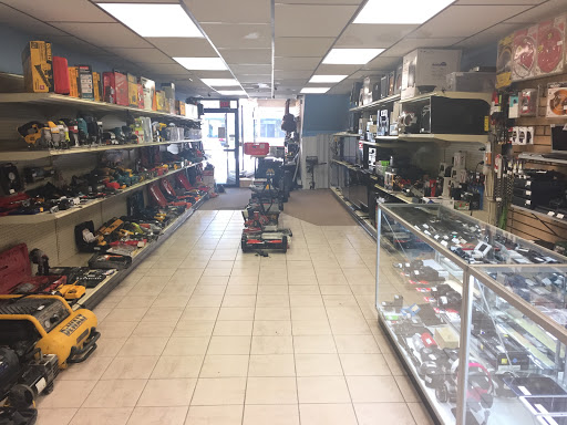 Pawn Shop «Cash Point», reviews and photos, 135 Cabot St, Beverly, MA 01915, USA