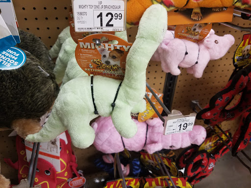 Pet Supply Store «Petco Animal Supplies», reviews and photos, 891 NE D St, Grants Pass, OR 97526, USA