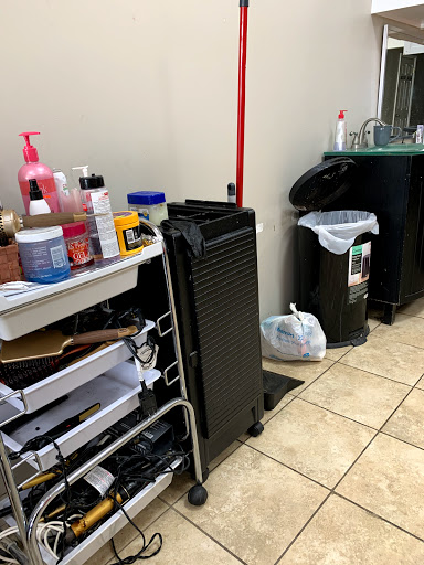 Beauty Salon «Shiny Luk Beauty Salon», reviews and photos, 520 Ernston Rd, Parlin, NJ 08859, USA