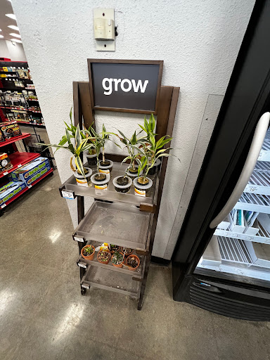 Pet Supply Store «Petco Animal Supplies», reviews and photos, 1917 Douglas Blvd, Roseville, CA 95661, USA