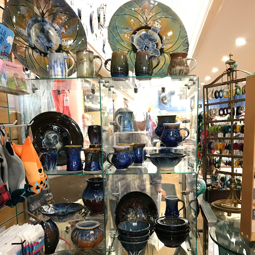 Gift Shop «Quilts Unlimited/ J. Fenton Gifts», reviews and photos, 118 E Main St, Charlottesville, VA 22902, USA