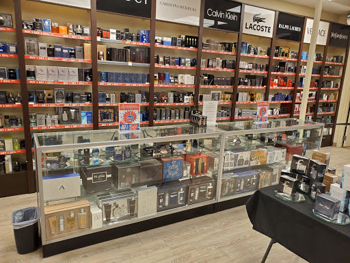 Shopping Mall «Charlotte Premium Outlets», reviews and photos, 5404 New Fashion Way, Charlotte, NC 28278, USA