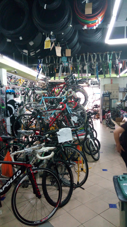 Bicycle World No: 9178, Jalan Negara, Taman Melawati, 53100 kuala lumpur. T