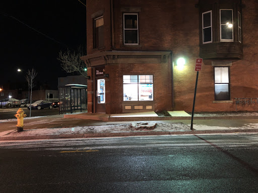 Shipping and Mailing Service «The UPS Store», reviews and photos, 33 Dixwell Ave, New Haven, CT 06511, USA