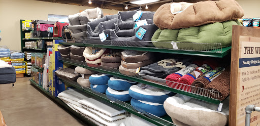 Pet Supply Store «Mud Bay», reviews and photos, 2410 Harrison Ave NW, Olympia, WA 98502, USA