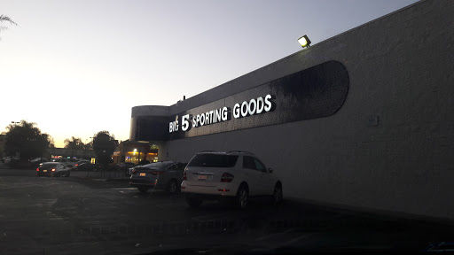 Sporting Goods Store «Big 5 Sporting Goods - Van Nuys», reviews and photos, 7250 Van Nuys Blvd, Van Nuys, CA 91405, USA