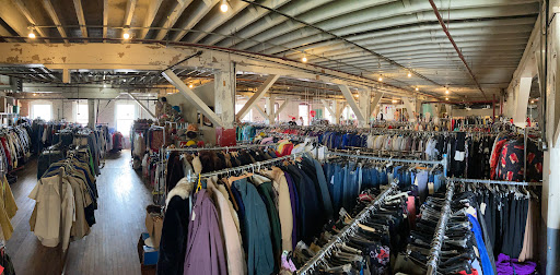 Wholesaler «Pixel 19 Vintage Clothing LLC», reviews and photos, 211 Klotter Ave, Cincinnati, OH 45219, USA