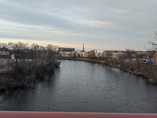 Shopping Mall «Riverpoint Center», reviews and photos, 1730 W Fullerton Ave, Chicago, IL 60614, USA