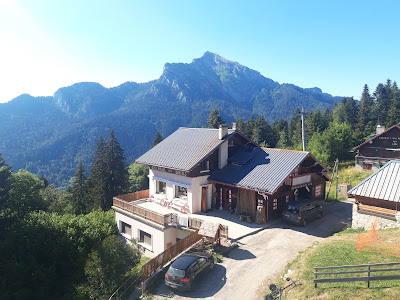 "Le Belvédère de chartreuse" à Saint-Pierre-de-Chartreuse