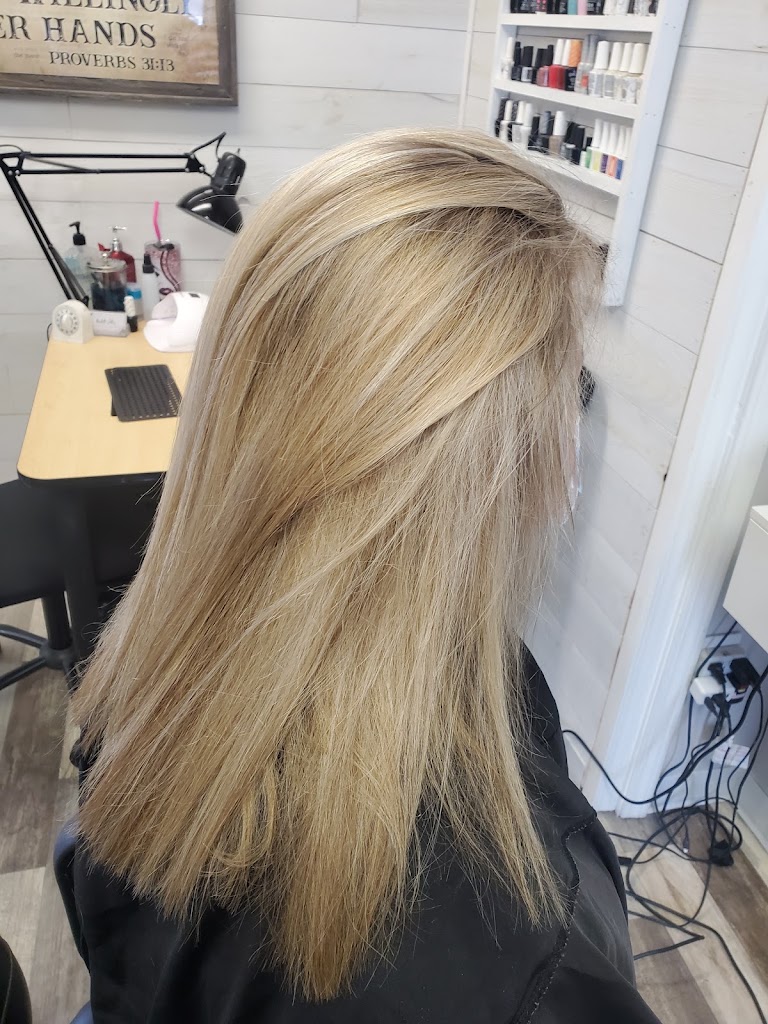 LaValley Salon & Spa 48706