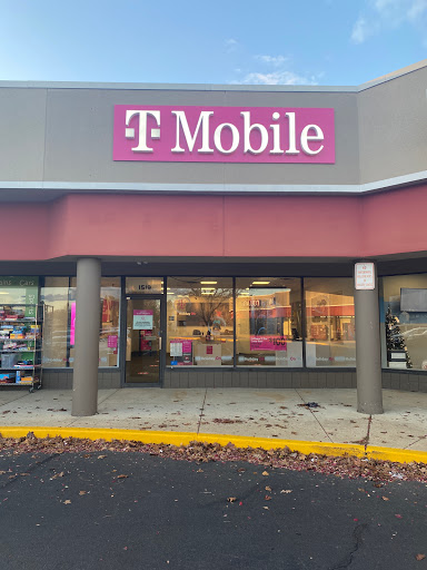 Sprint, 1519 W Street Rd, Warminster, PA 18974, USA, 