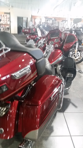 Harley-Davidson Dealer «St. Charles Harley-Davidson», reviews and photos, 3808 W Clay St, St Charles, MO 63301, USA