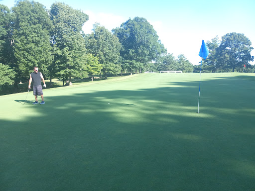 Public Golf Course «Rolling Hills Golf Course», reviews and photos, 1600 Pine Dr, Russellville, KY 42276, USA