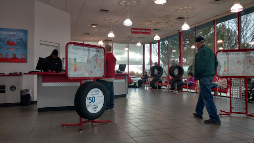 Tire Shop «Discount Tire Store - Longmont, CO», reviews and photos, 379 S Hover Rd, Longmont, CO 80501, USA
