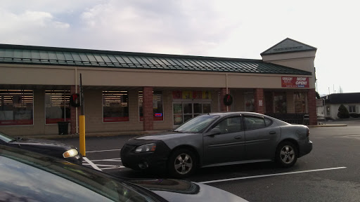 Grocery Store «Grocery Outlet Bargain Market», reviews and photos, 110 Old York Rd, New Cumberland, PA 17070, USA