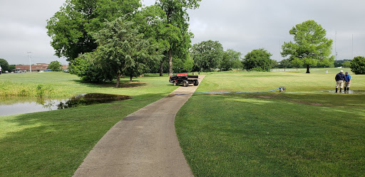 Golf Course «Lake Arlington Golf Course», reviews and photos, 1516 W Green Oaks Blvd, Arlington, TX 76013, USA