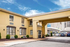 Quality Inn Airport image