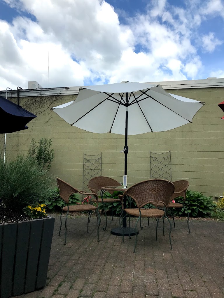 The Diner At 11 North Beacon 02472