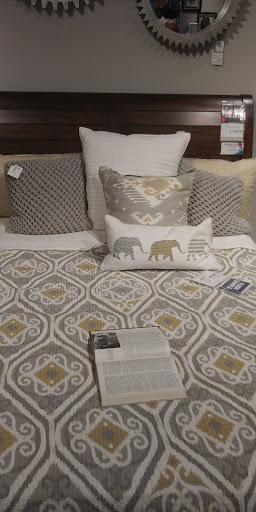 Furniture Store «Art Van Furniture - Orland Park», reviews and photos, 15080 South La Grange Road, Orland Park, IL 60462, USA