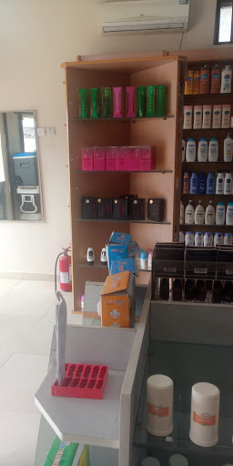 Winnies Global Plaza, #26 Afaha, Uqua Rd, Eket, Nigeria, Outlet Mall, state Akwa Ibom