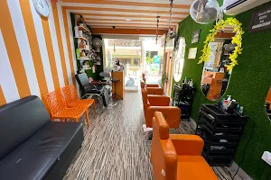 Orange Unisex Beauty Salon & Mekeup Tattoos - Orange Studio image