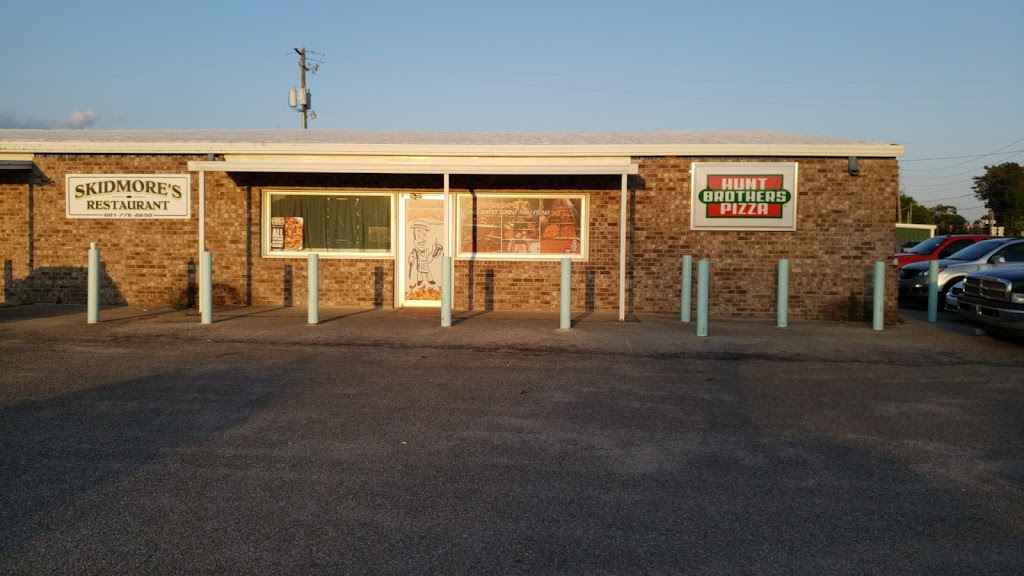 Skidmore's Restaurant 39355