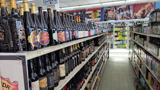 Liquor Store «Westmont Liquors», reviews and photos, 310 Ogden Ave, Westmont, IL 60559, USA