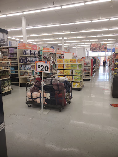 Discount Store «Big Lots», reviews and photos, 610 Holcomb Bridge Rd #300, Roswell, GA 30076, USA