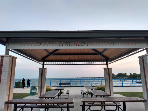 Memorial Park «Veterans Memorial Park», reviews and photos, 32400 Jefferson Ave, St Clair Shores, MI 48082, USA