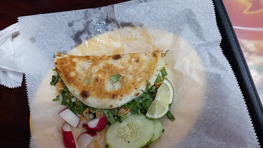 Restaurant «El Valle Verde Market II - Beer - Liquor - Mexican restaurant -Tacos - Butcher/Meat Market», reviews and photos, 2436 Dixie Hwy, Hamilton, OH 45015, USA