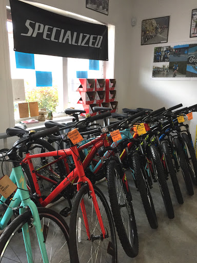 Bicycle Repair Shop «The Town Hill Bicycle Shop», reviews and photos, 10 E Rhea St, Sparta, TN 38583, USA