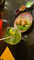 Photo n°60 de Okuriz à Gennevilliers ()