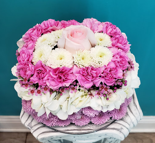 Florist «Blissful Blooms Floral», reviews and photos, 17 East Ave, Monroe, OH 45050, USA