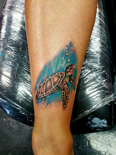 Explore hunting tattoos ideas, creative tattoo ideas in Iowa Falls, available at BiPolar Studios