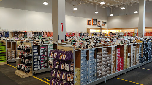 Shoe Store «DSW Designer Shoe Warehouse», reviews and photos, 10515 N Mopac Expy, Austin, TX 78759, USA