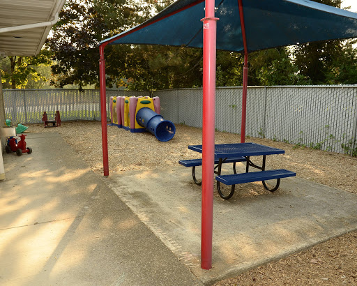 Day Care Center «La Petite Academy of Kent, WA», reviews and photos, 24037 132nd Ave SE, Kent, WA 98031, USA