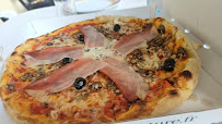 Plats et boissons du Pizzas à emporter Pizzeria La Montagne à Embrun - n°14