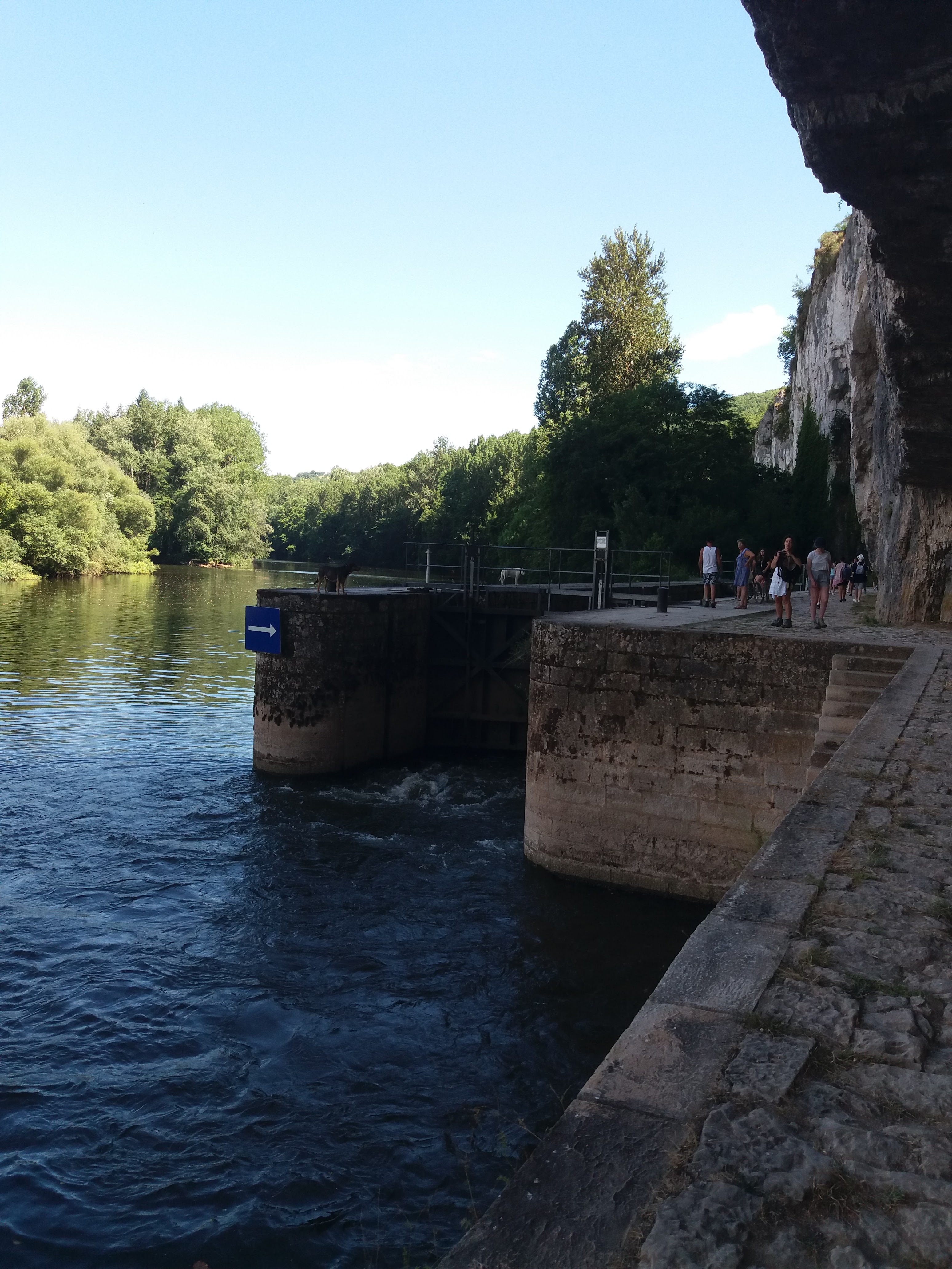 Photo n° 1 de l'avis de David.e fait le 12/07/2019 à 20:28